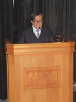 Profesor Gilberto Aranda, académico del IEI y uno de los editores del libro.