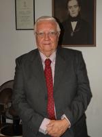 Profesor Walter Sánchez, Director Adjunto del IEI y Coordinador del Diploma.